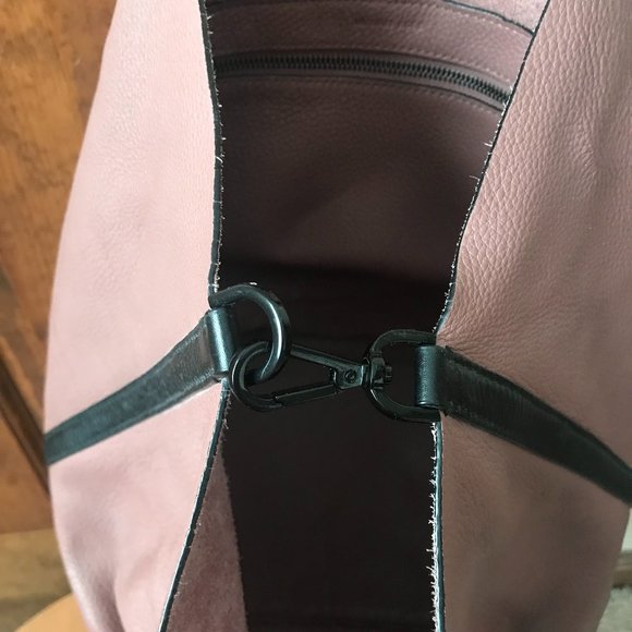 Michael Kors Colgate XL Mauve & Black Pebbled Leather Grab Bag - Picture 3 of 16